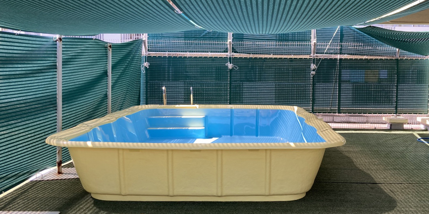 2508_column_pool_01.jpg